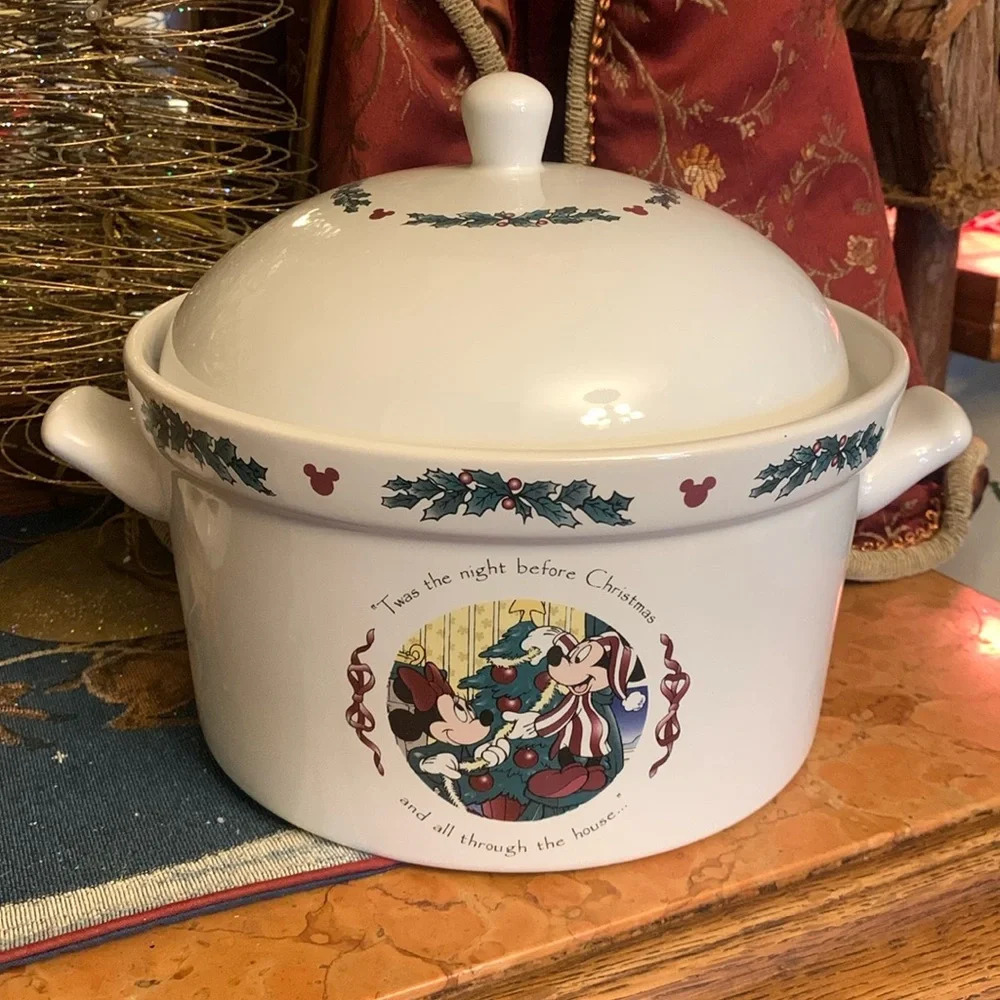 Vintage Disney ‘Twas the Night Before Christmas Mickey Mouse Soup Toureen